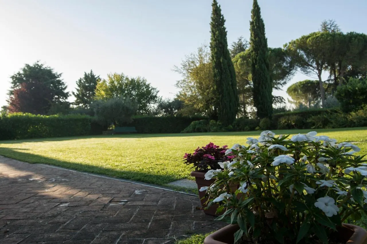 Borgo Villa Risi سيينا إيطاليا